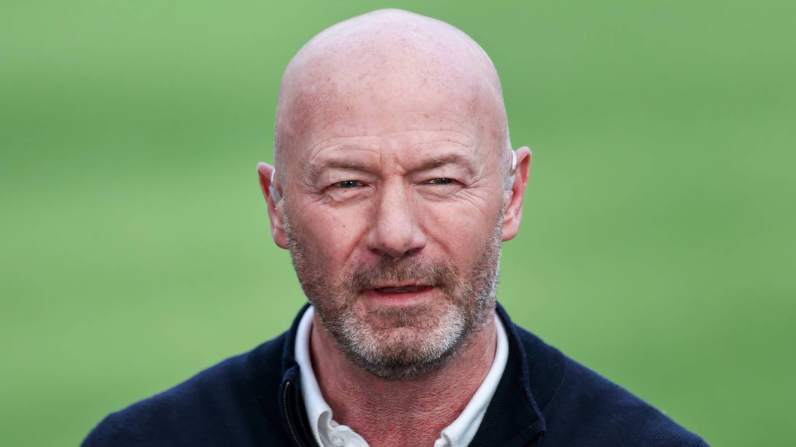 Alan Shearer Alami Cedera Serius Akibat Kecelakaan Sepeda