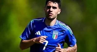 Gelandang Napoli Hasa Pilih Bela Timnas Albania