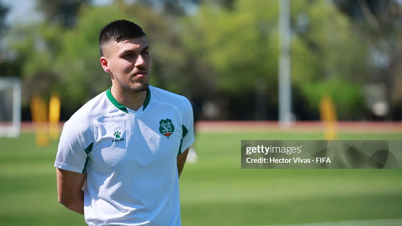 Joel Piroe siap manfaatkan Jimmy Floyd Hasselbaink di tim Suriname