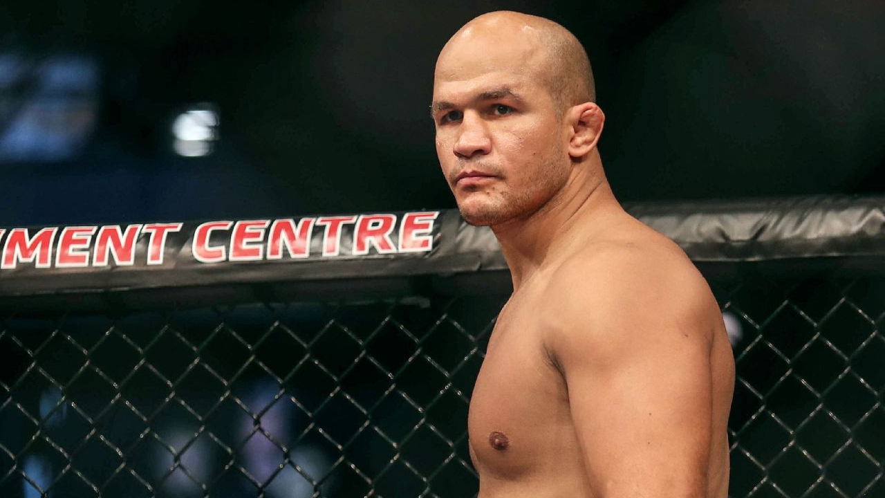Junior Dos Santos Kembali ke MMA, Tampil di Event Perdana MVP