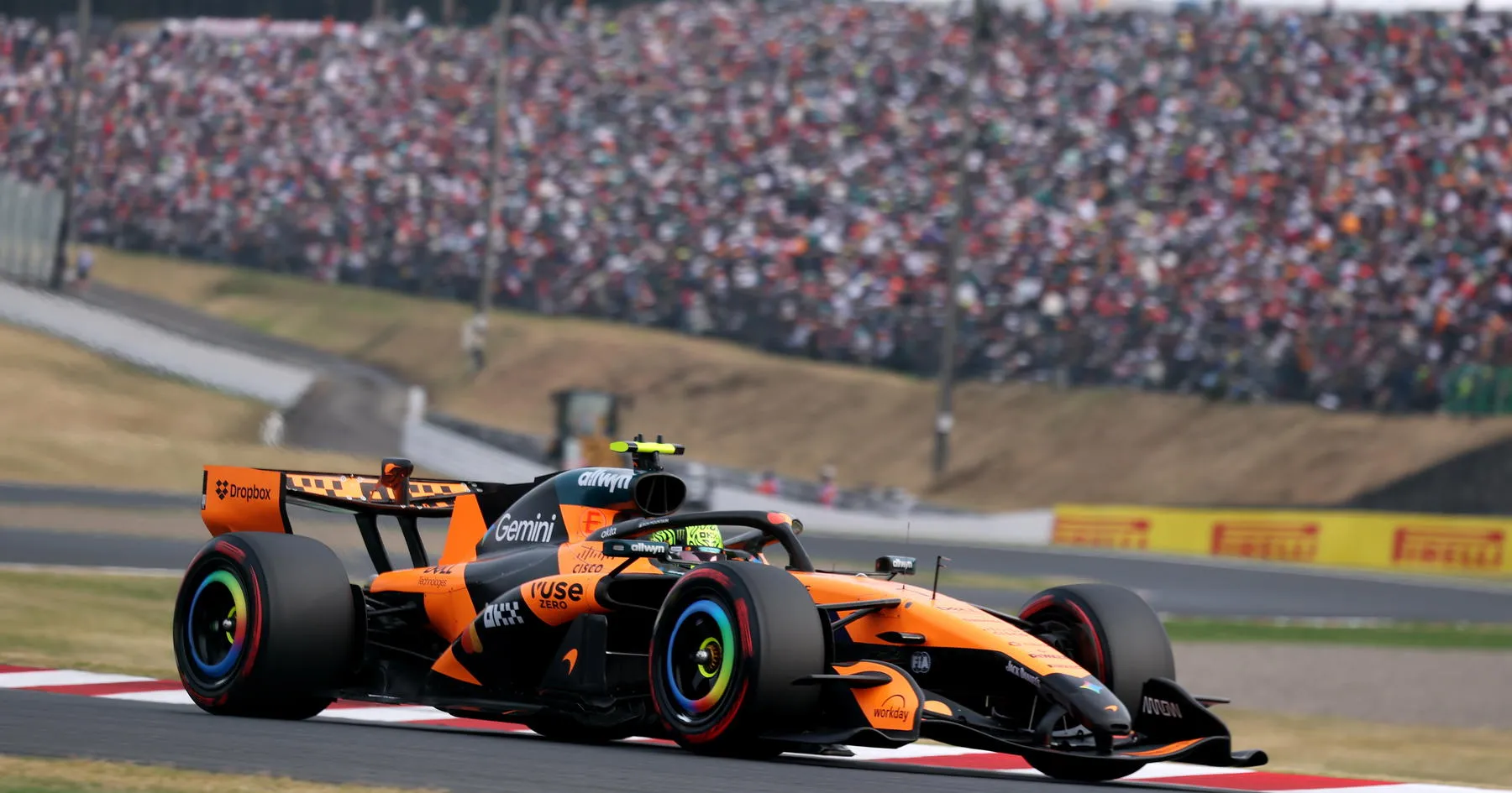 Lando Norris Hadapi Kendala Besar Akibat Masalah McLaren - sumber: (racingnews365)