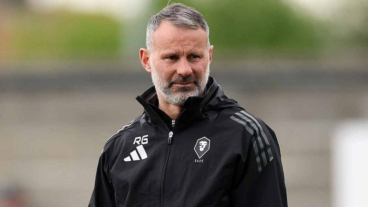 Ryan Giggs Ingin Comeback, Sebut Karier Kepelatihannya Belum Tuntas