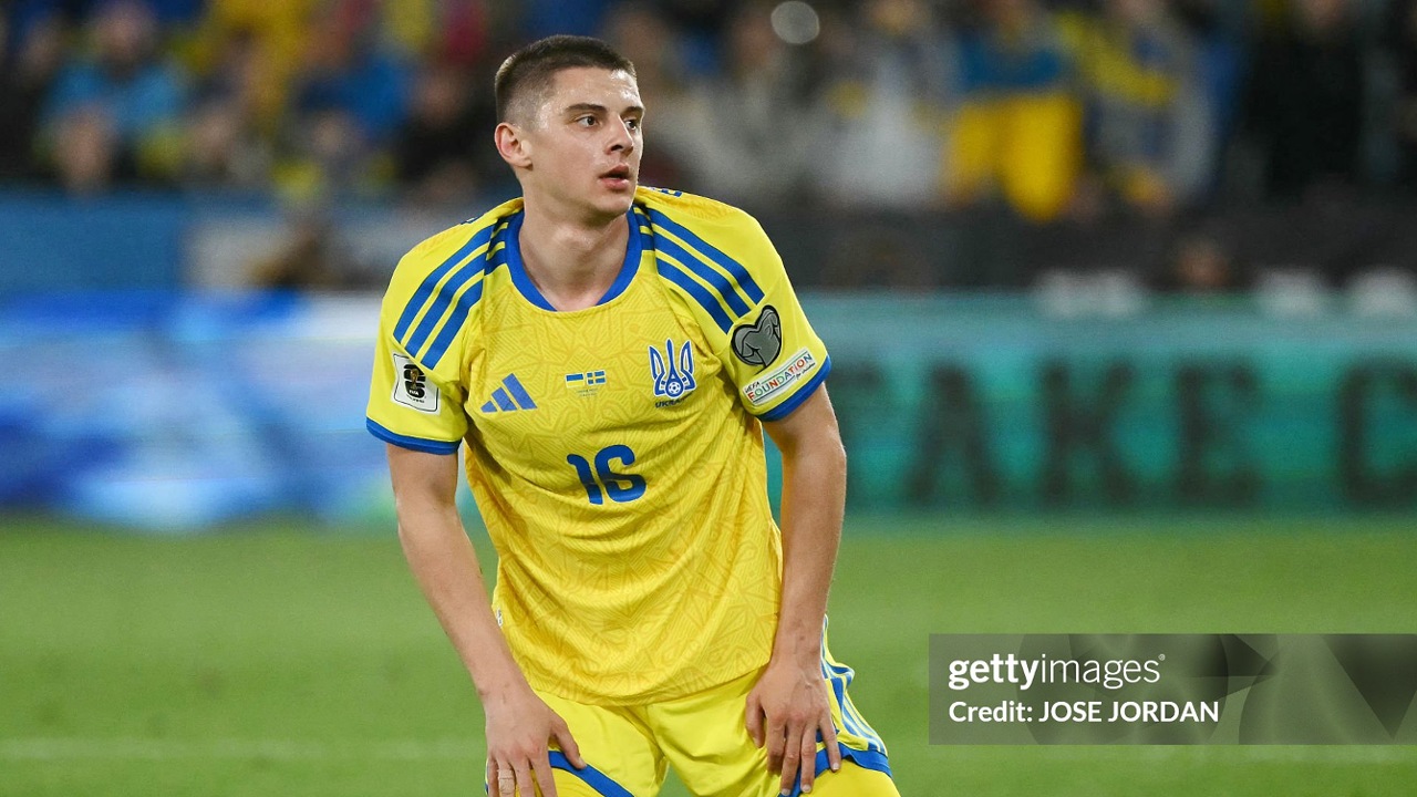 Vitaliy Mykolenko Minta Maaf Usai Ukraina Tersingkir oleh Swedia