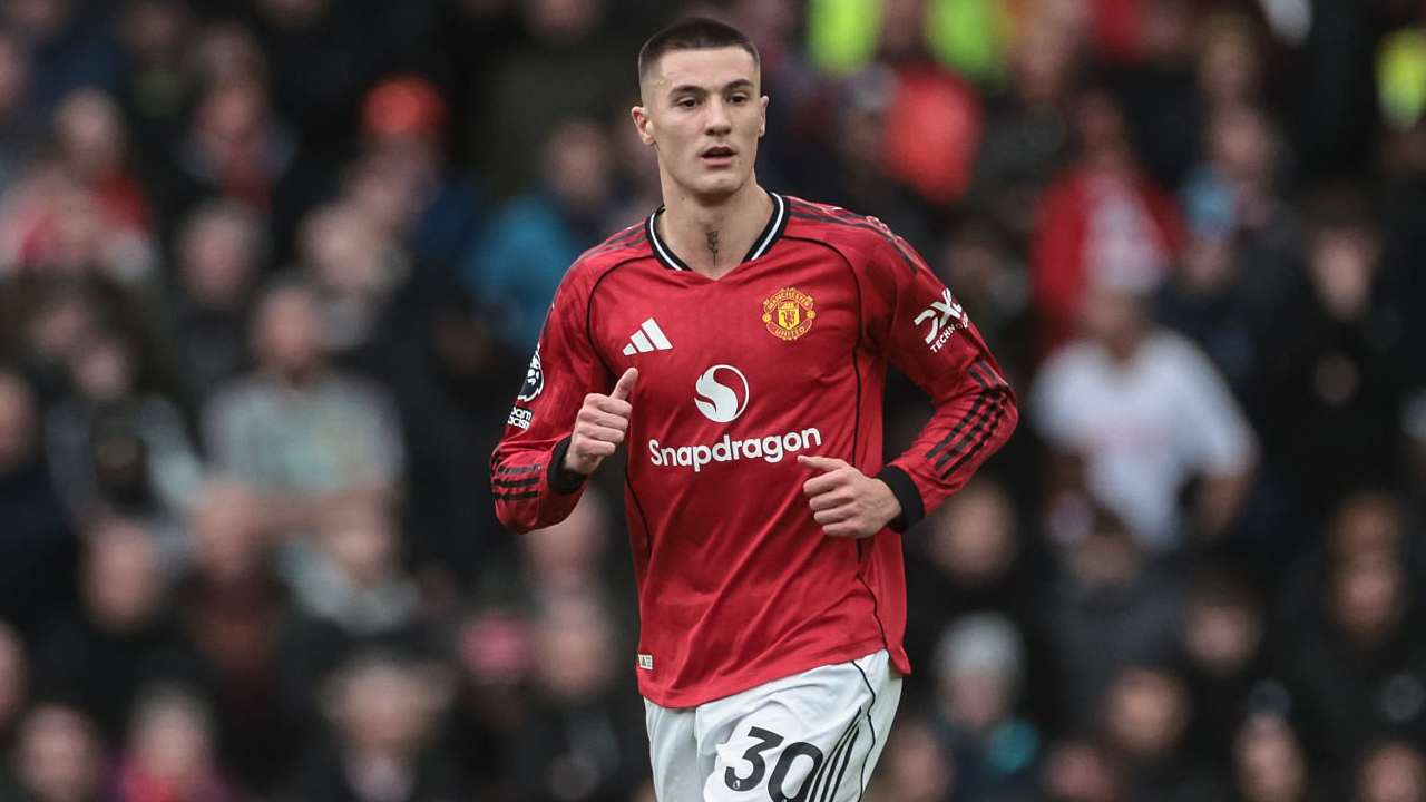 Benjamin Sesko Belum Cukup, MU Diklaim Butuh Penyerang Baru