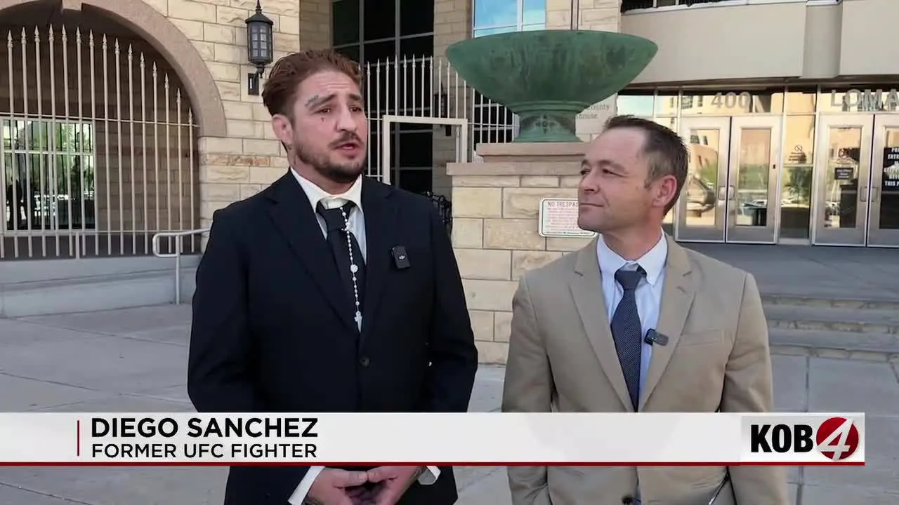 Diego Sanchez (kiri) mengakui kesalahan yang telah diperbuat dan menyatakan tengah berupaya memperbaiki diri. (Foto: Fight TV)