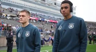 Florian Wirtz Beri Dukungan Moril pada Jamal Musiala yang Kembali Cedera