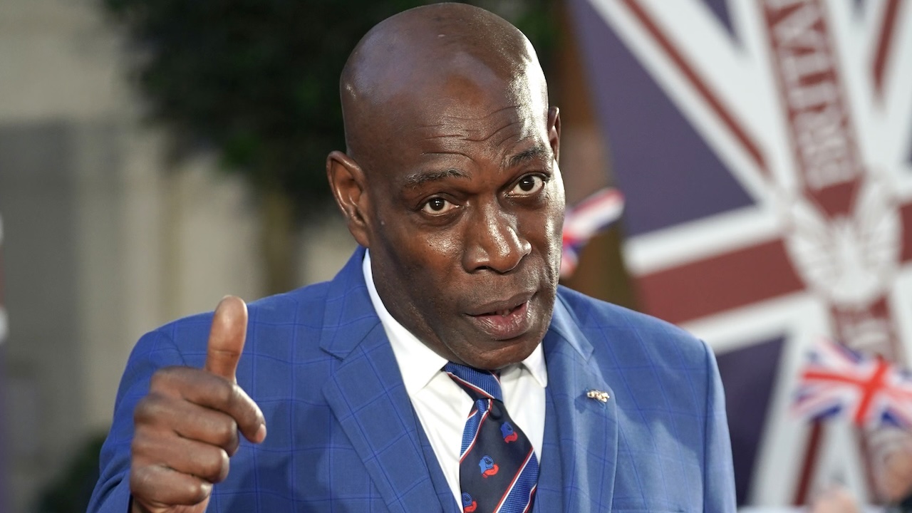 Frank Bruno Bicara Peluang Lawan Fury dan Joshua
