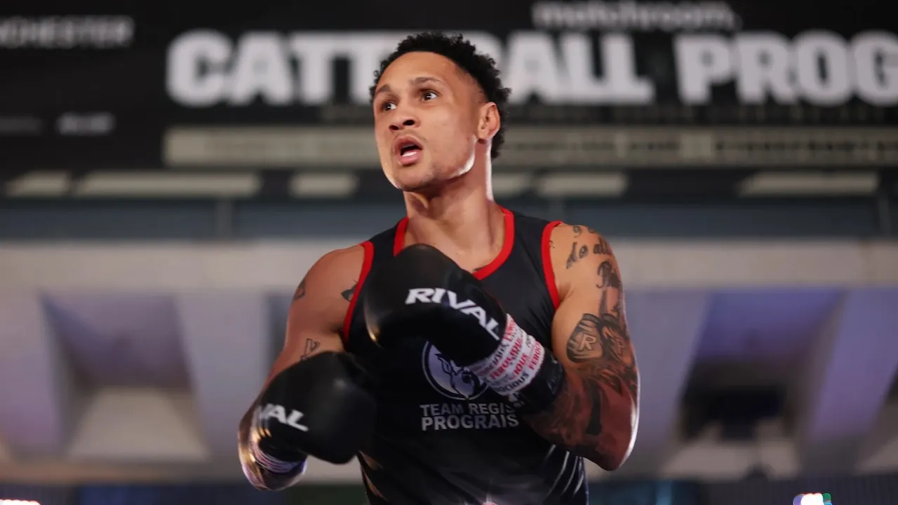 Isu Cedera Dibantah, Regis Prograis Pastikan Tetap Lawan Benn