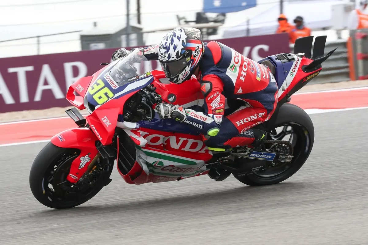 Joan Mir Tanpa Penyesalan Usai Jatuh di Lap Terakhir COTA - sumber: (motorsport)