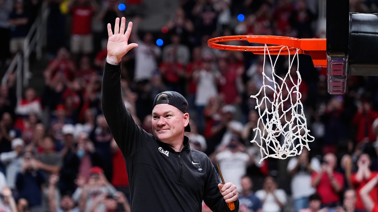 Tommy Lloyd Puji Penampilan Menawan Koa Peat Lawan Purdue