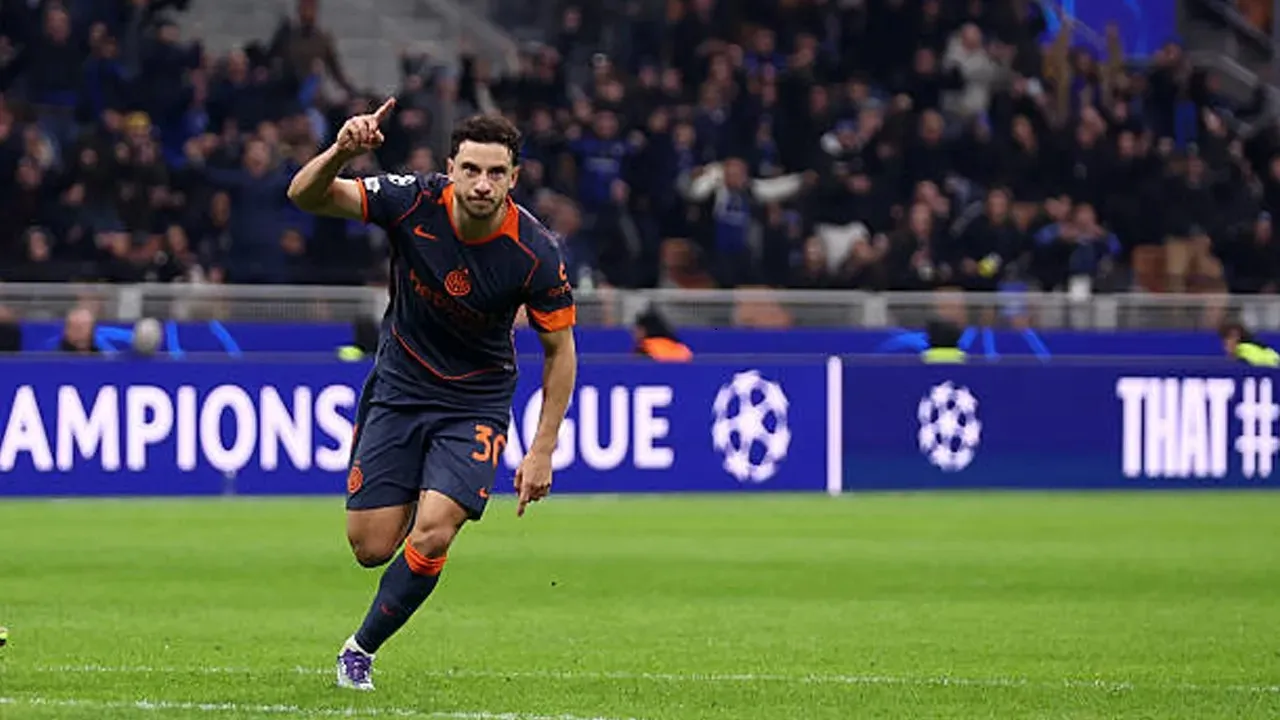 AS Roma Manfaatkan Celah, Negosiasi Inter Milan dan Carlos Augusto Buntu