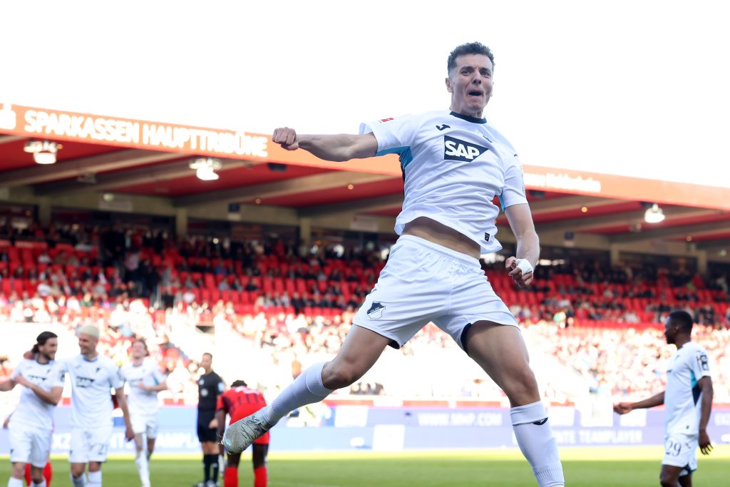 Barcelona Tertarik Datangkan Talenta Muda Fisnik Asllani