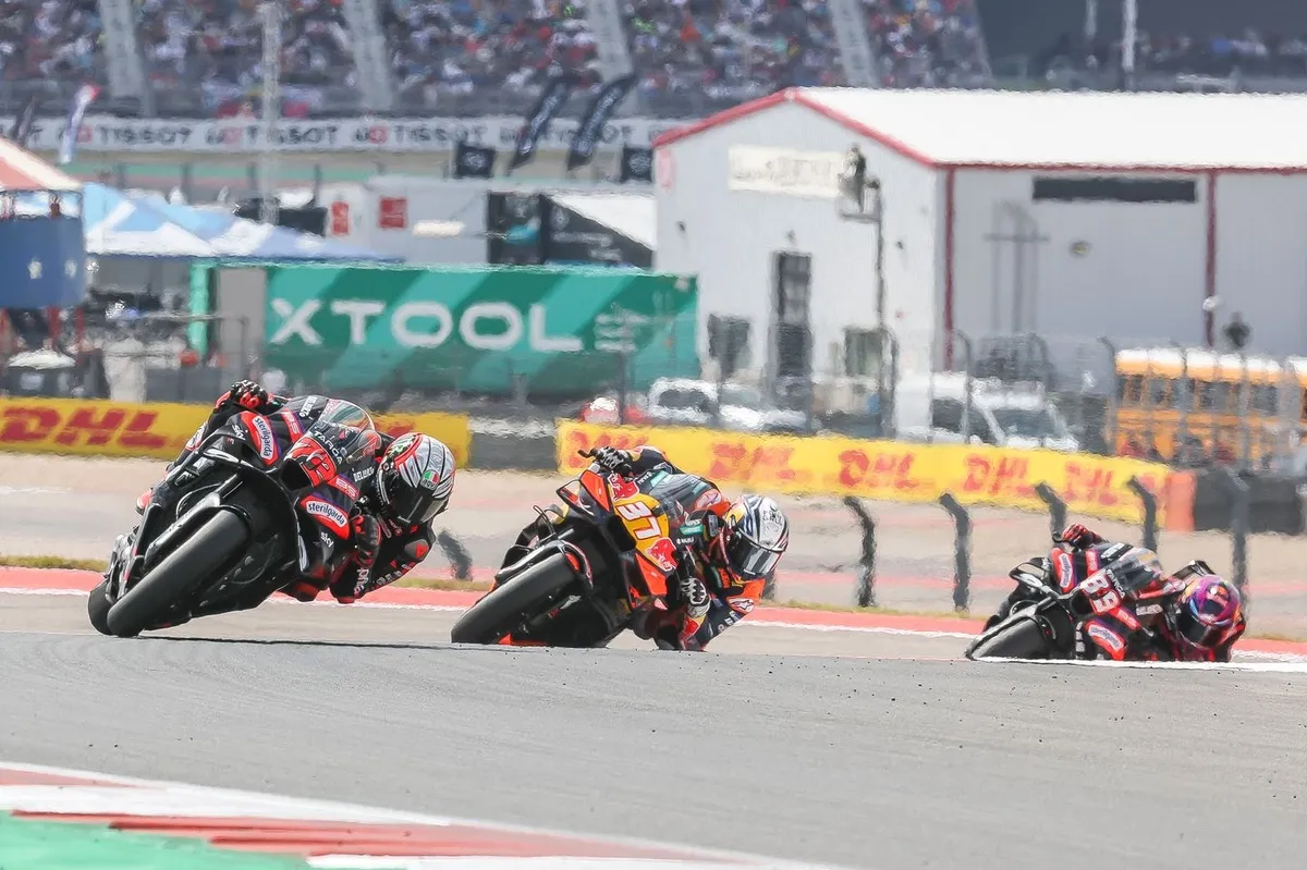 Benturan Lap 1 di Austin: Bezzecchi vs Acosta