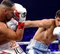 Dihentikan Fundora, Keith Thurman Kritik Keputusan Wasit