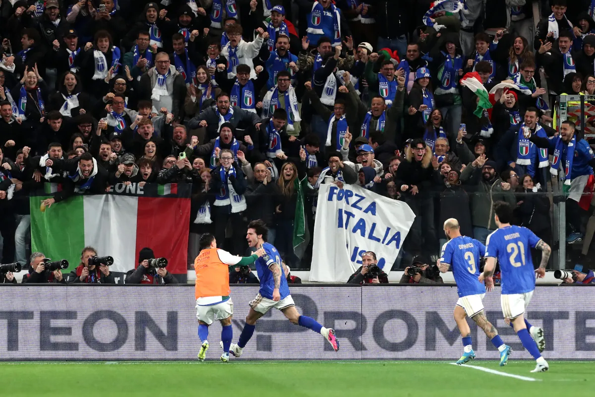 Eks Gelandang Milan: Italia Mampu Taklukkan Bosnia Tanpa Bintang Besar - sumber: (footballitalia)