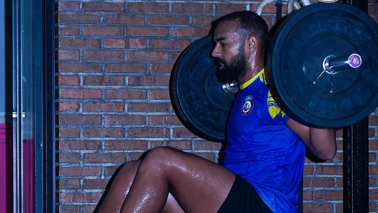 Latihan fisik skuat Arema FC jelang laga kontra Malut United FC