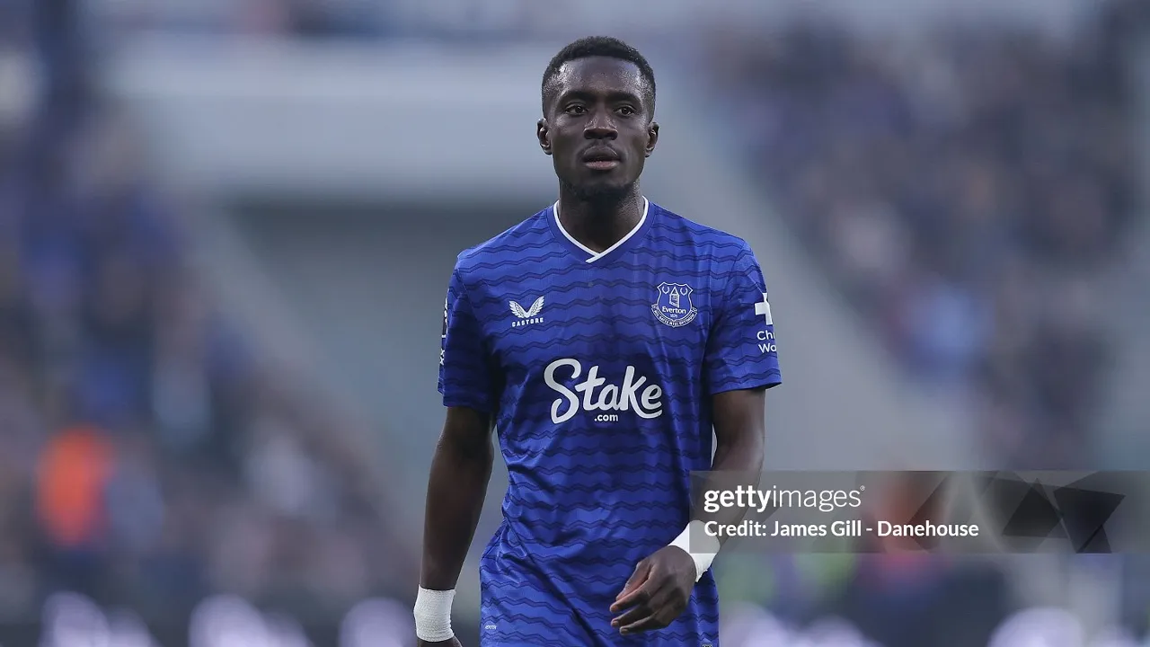 Idrissa Gueye minta Everton tetap tenang kejar Eropa