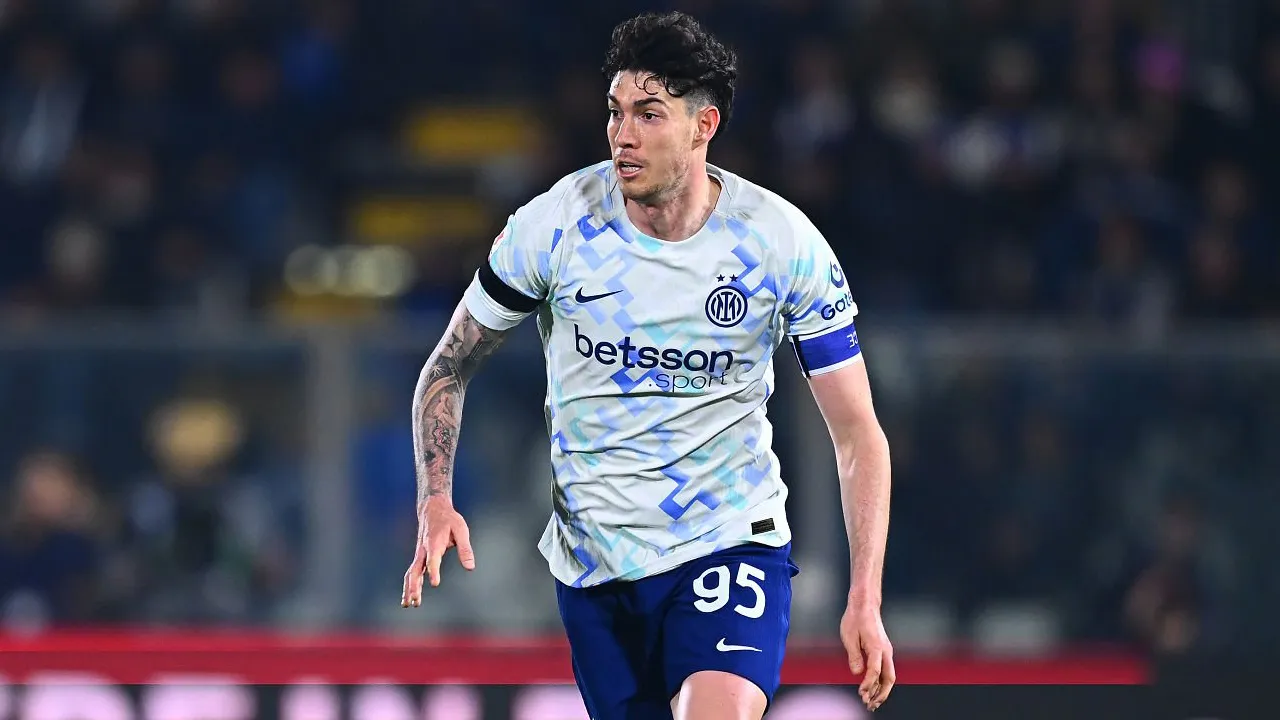 Inter Mulai Siapkan Rencana Antisipasi Kepergian Alessandro Bastoni