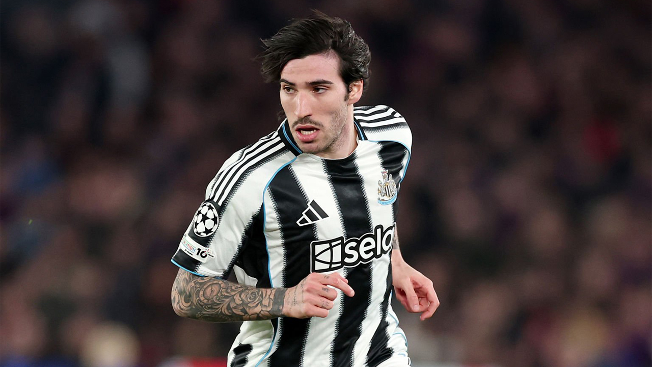Marco Materazzi Sarankan Sandro Tonali Bertahan di Newcastle United