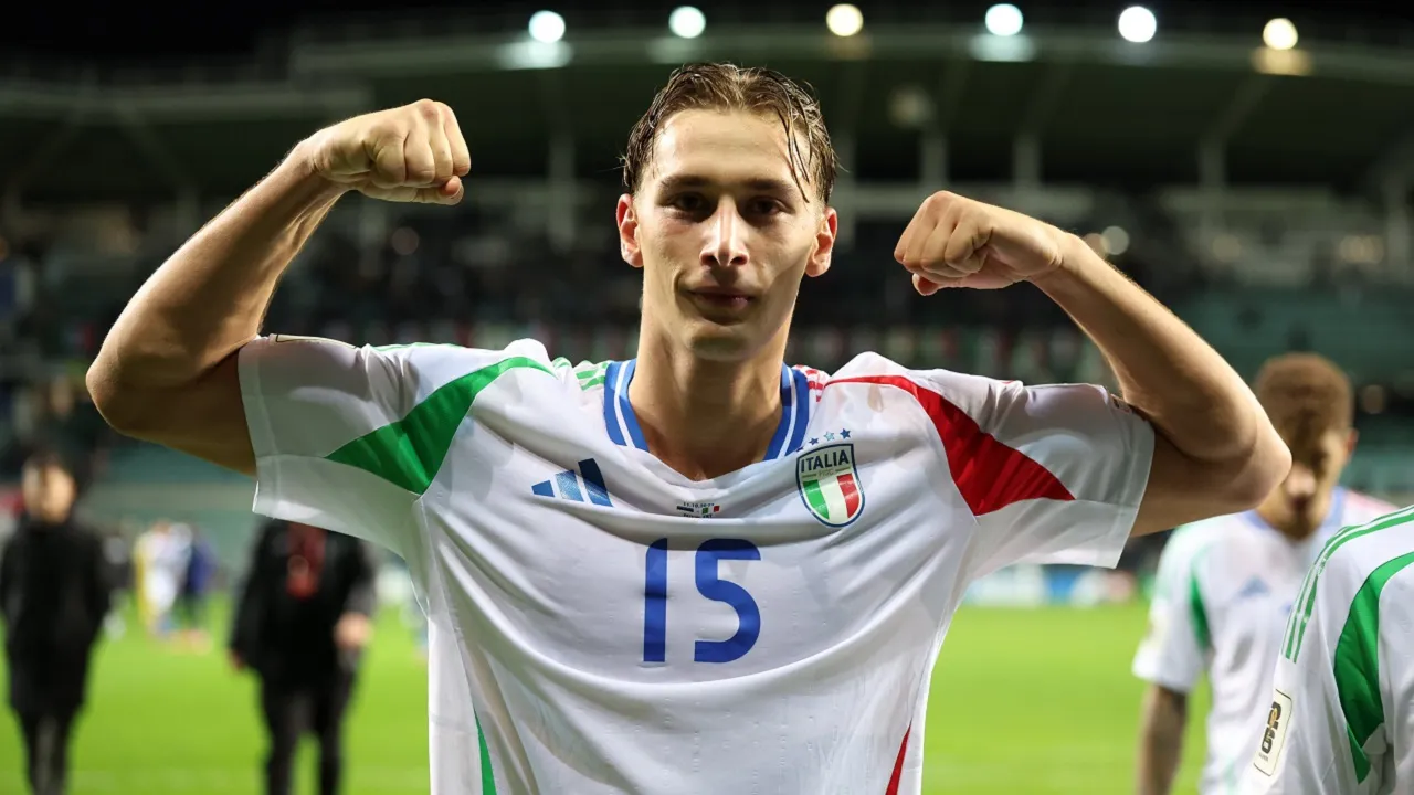 Pantau Langsung Francesco Pio Esposito, Scout Arsenal Jatuh Cinta