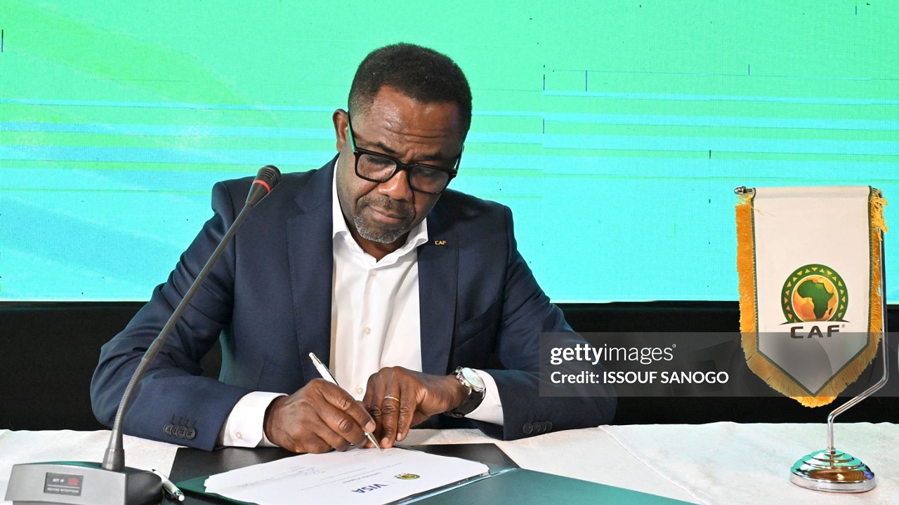 Sekjen CAF Veron Mosengo-Omba Mundur di Tengah Kontroversi Besar