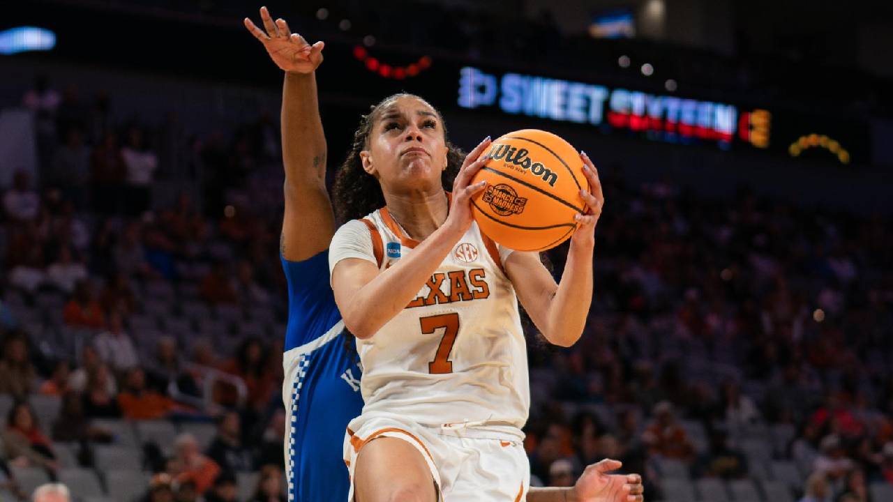 Texas Longhorns Hancurkan Kentucky, Amankan Tiket Elite Eight