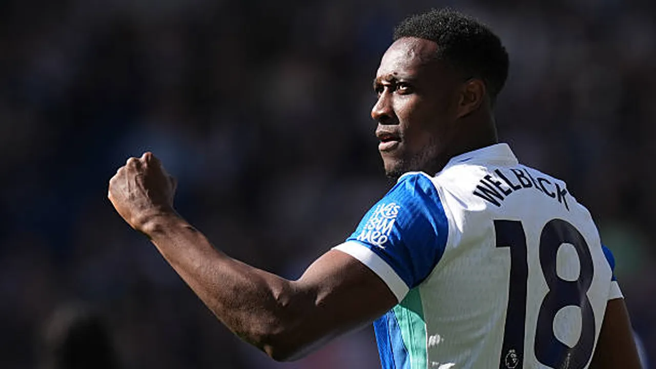 Wayne Rooney Heran Danny Welbeck Tak Masuk Skuat Timnas Inggris