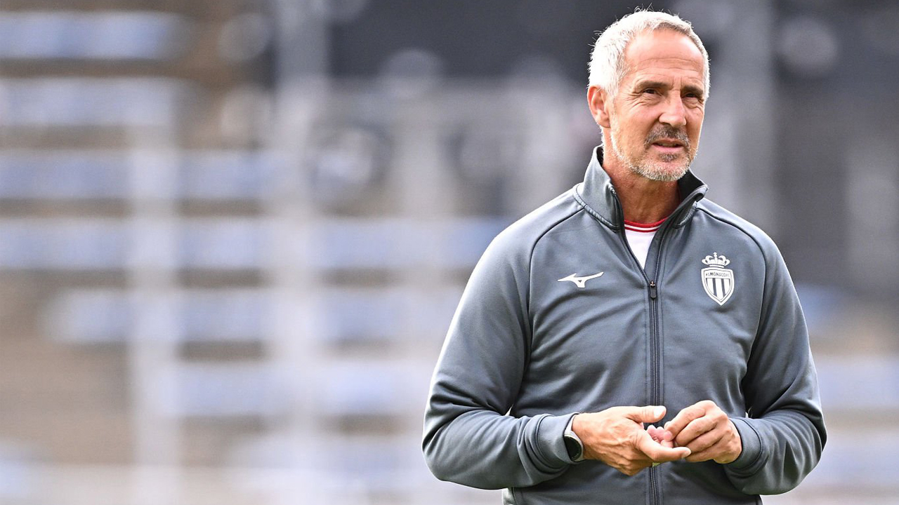 Adi Hutter Tutup Peluang Jadi Pelatih Tottenham Hostpur yang Baru