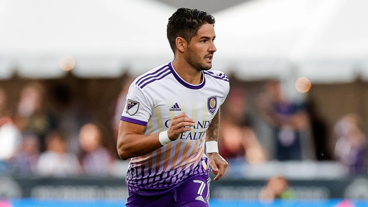 Alexandre Pato Berharap Putranya Bisa Jadi Pemain AC Milan