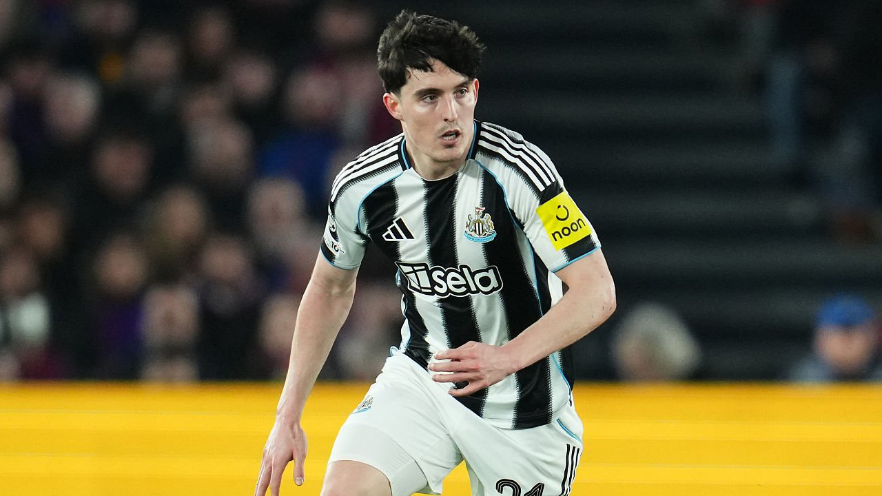 Arsenal Pertimbangkan Transfer Tino Livramento di Tengah Minat Man City