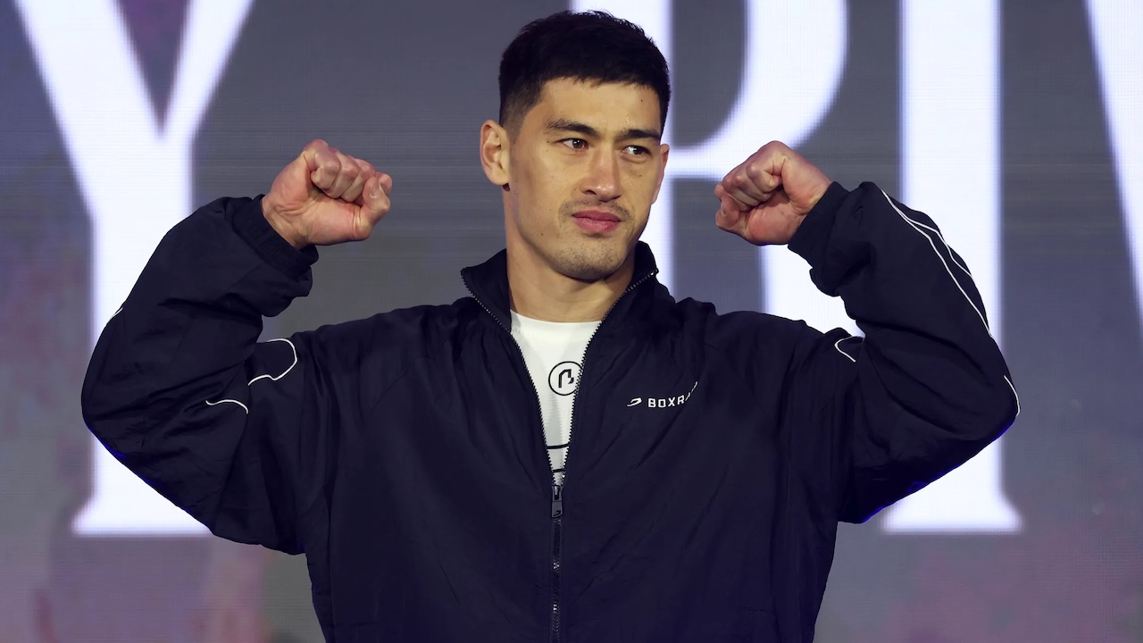Dmitry Bivol Kembali Naik Ring, Hadapi Eifert Mei Mendatang