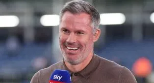 Jamie Carragher Terlibat Ketegangan dengan Fans Liverpool Terkait Komentar Mo Salah