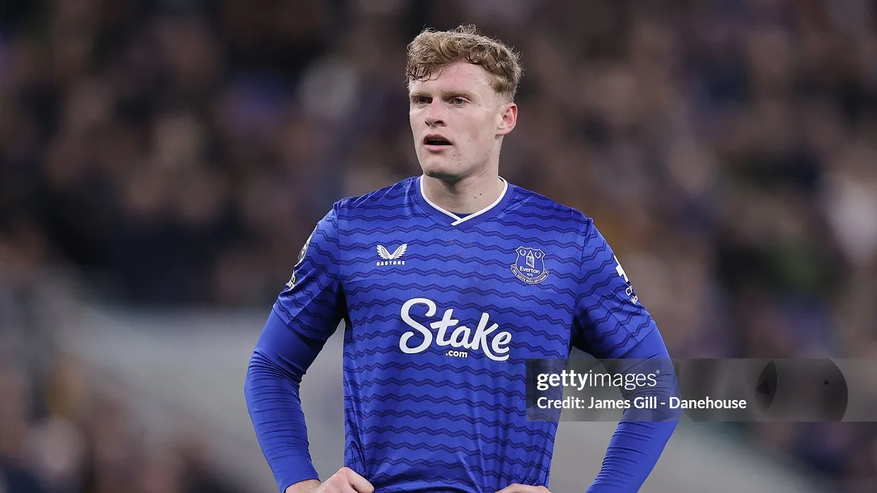Jarrad Branthwaite percaya Everton bisa terus berkembang