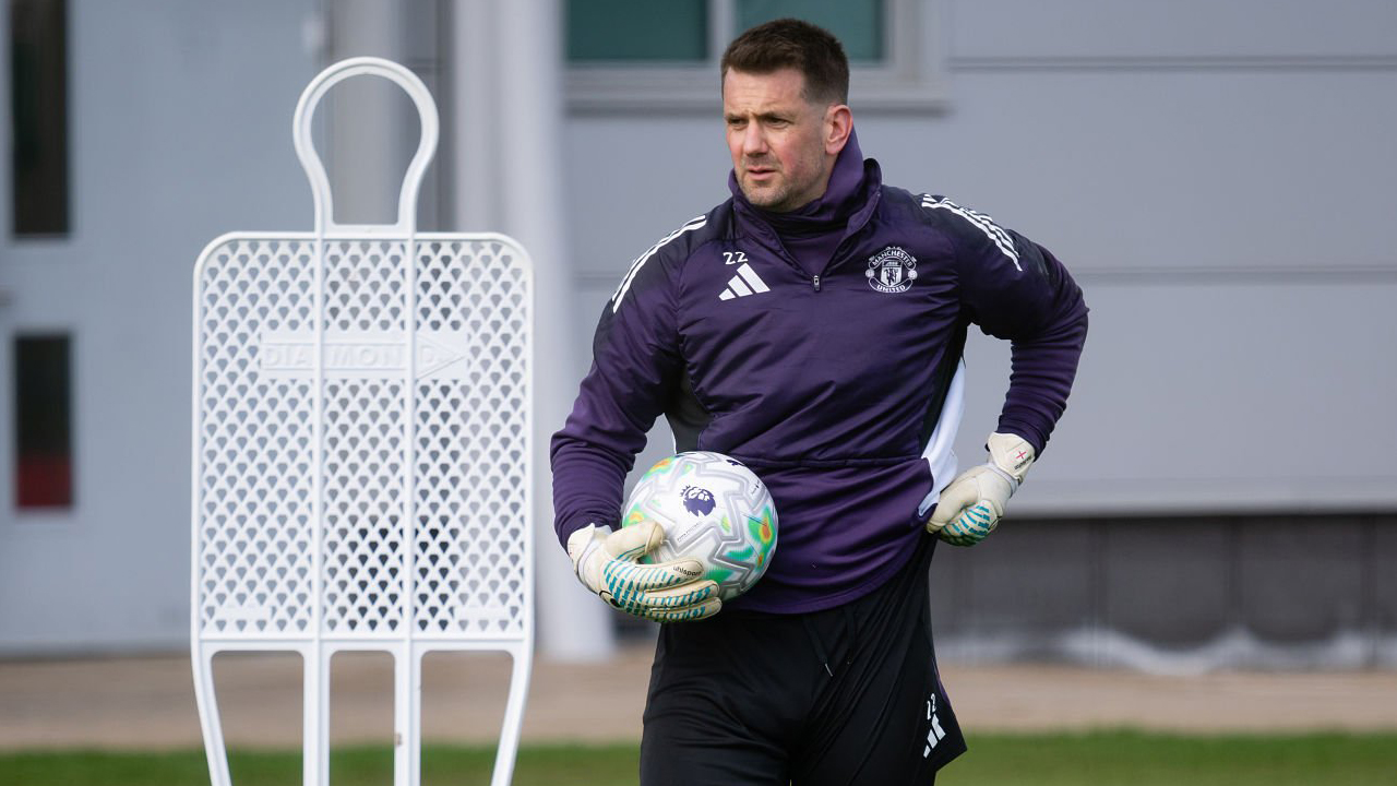 Manchester United Ingin Perpanjang Masa Bakti Tom Heaton