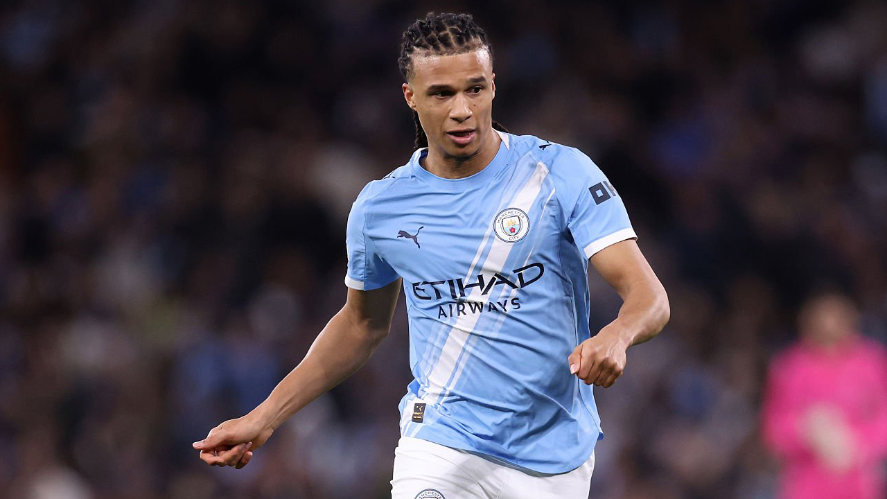 Nathan Ake Bangun Rumah Dekat Cobham, Sinyal Balik ke Chelsea?