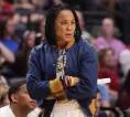 Pelatih Putri Dawn Staley Akui Finansial Kini Jadi Kunci Perekrutan Pemain