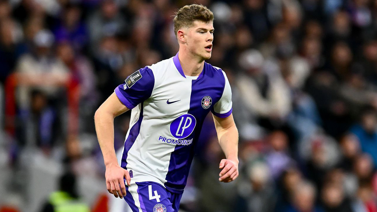 Perkuat Pertahanan, MU Mulai Lirik Peluang Rekrut Charlie Cresswell