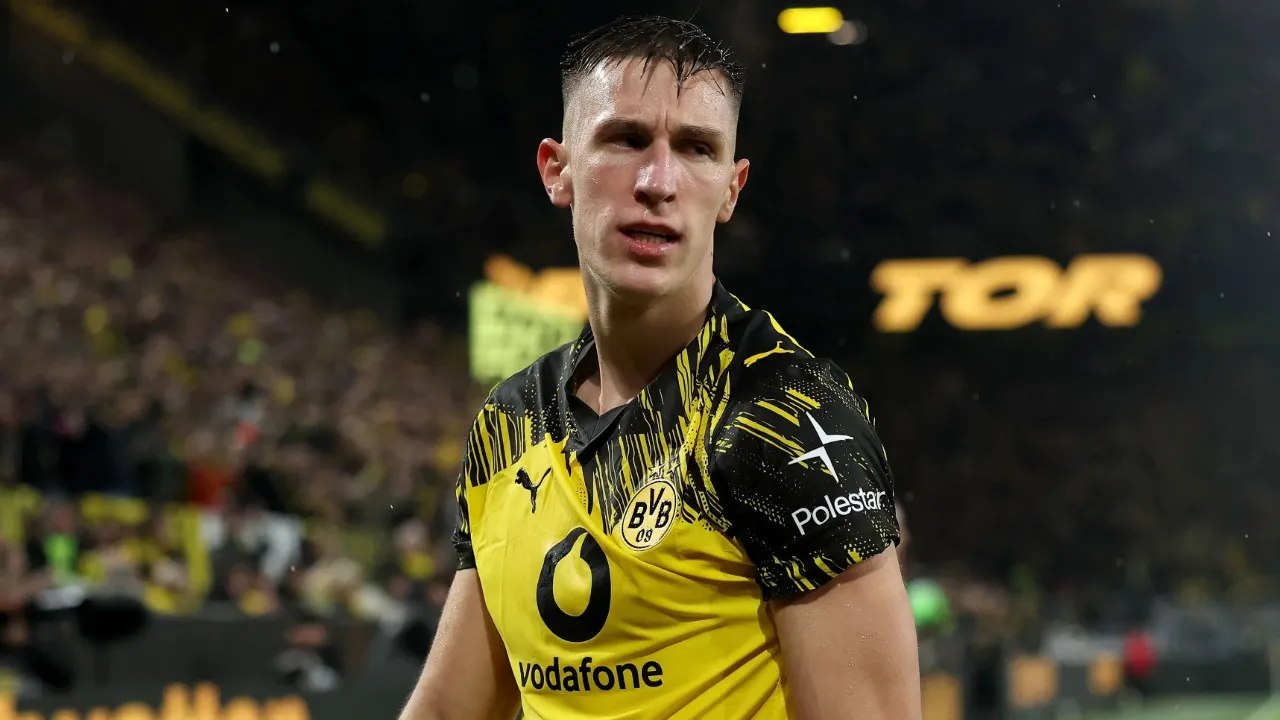 Petinggi Dortmund Bantah Telah Sepakat Perpanjang Kontrak Nico Schlotterbeck