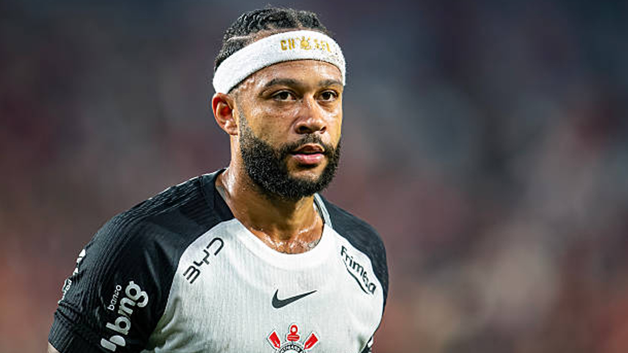 Ronald Koeman Minta Memphis Depay Pulih Tepat Waktu untuk Piala Dunia