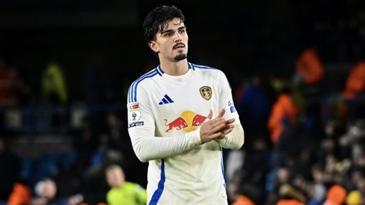 Tottenham Ramaikan Perburuan Servis Defender Andalan Leeds United