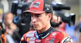 Davide Tardozzi Sebut Marc Marquez Masih Belum Fit 100 Persen