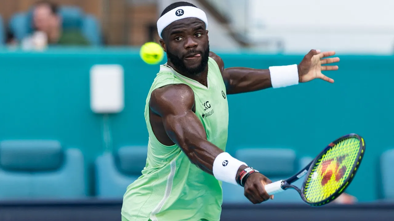 Frances Tiafoe Blak-Blakan Soal Berhenti Minum Alkohol Usai Musim Mengecewakan