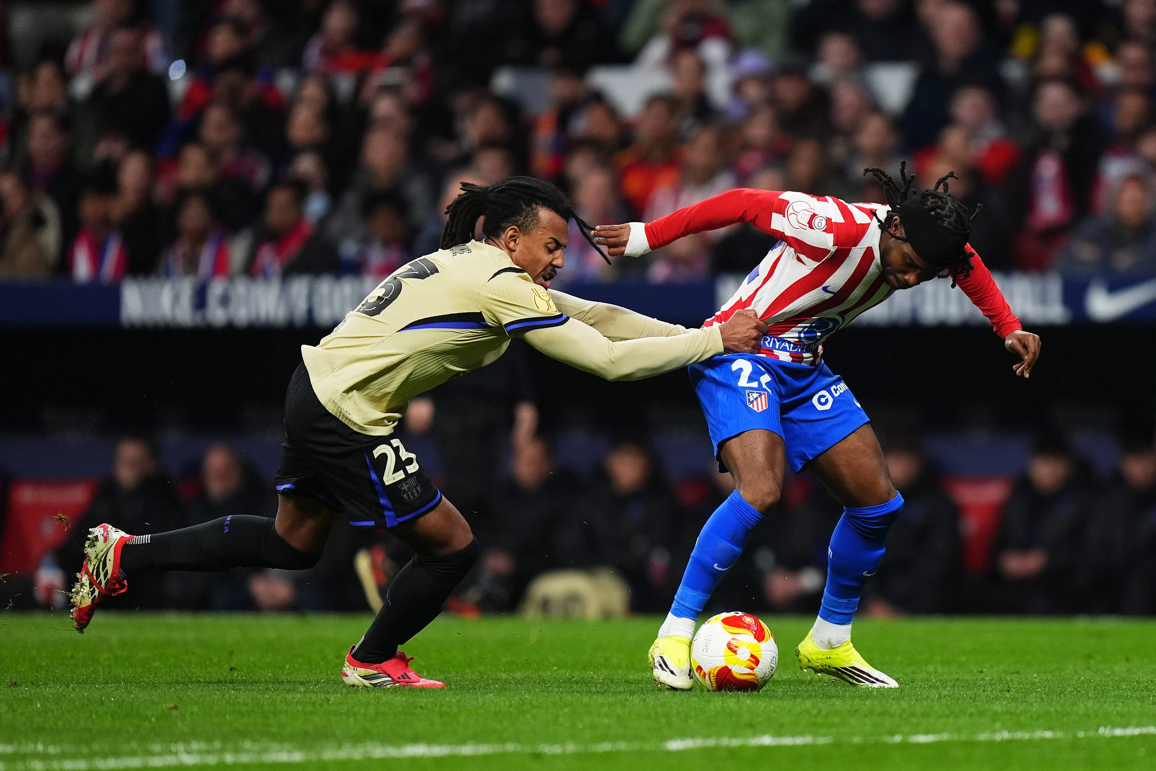 Liverpool, Man City, Chelsea Bidik Bintang Barcelona