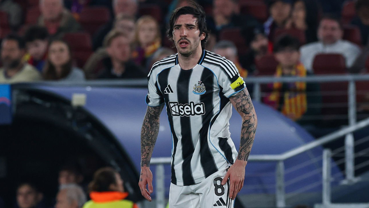 Manchester United Pimpin Perburuan Sandro Tonali di Musim Panas