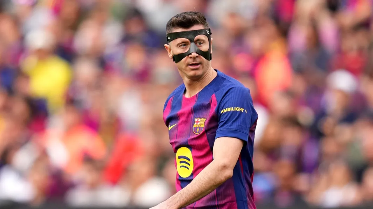 Robert Lewandowski Belum Memutuskan Masa Depan hingga Akhir April