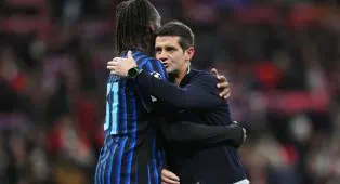 Bisseck Absen Lawan Roma Akibat Cedera