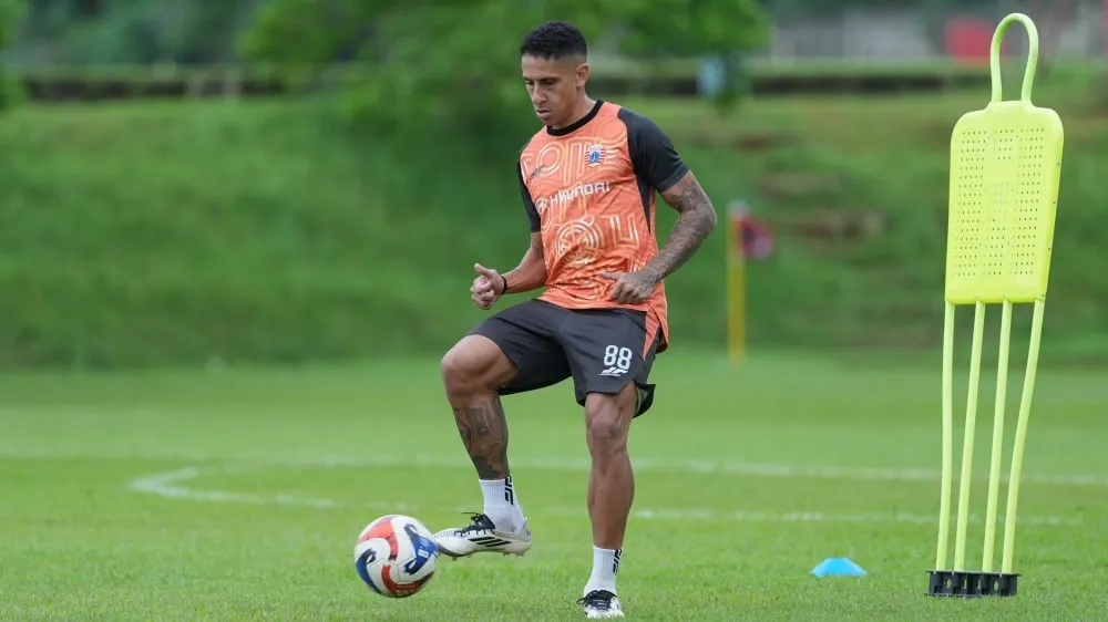 Bruno Tubarao Tingkatkan Teknik dan Fisik demi Performa Maksimal - sumber: (ileagueid)