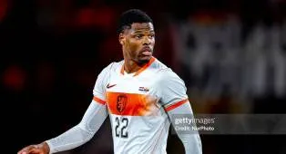 Denzel Dumfries Jadi Target Aston Villa, Liverpool, dan Manchester United