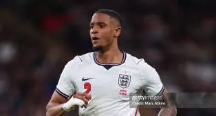 Ezri Konsa Tak Mau Jemawa, Bidik Starter Inggris di Piala Dunia 2026