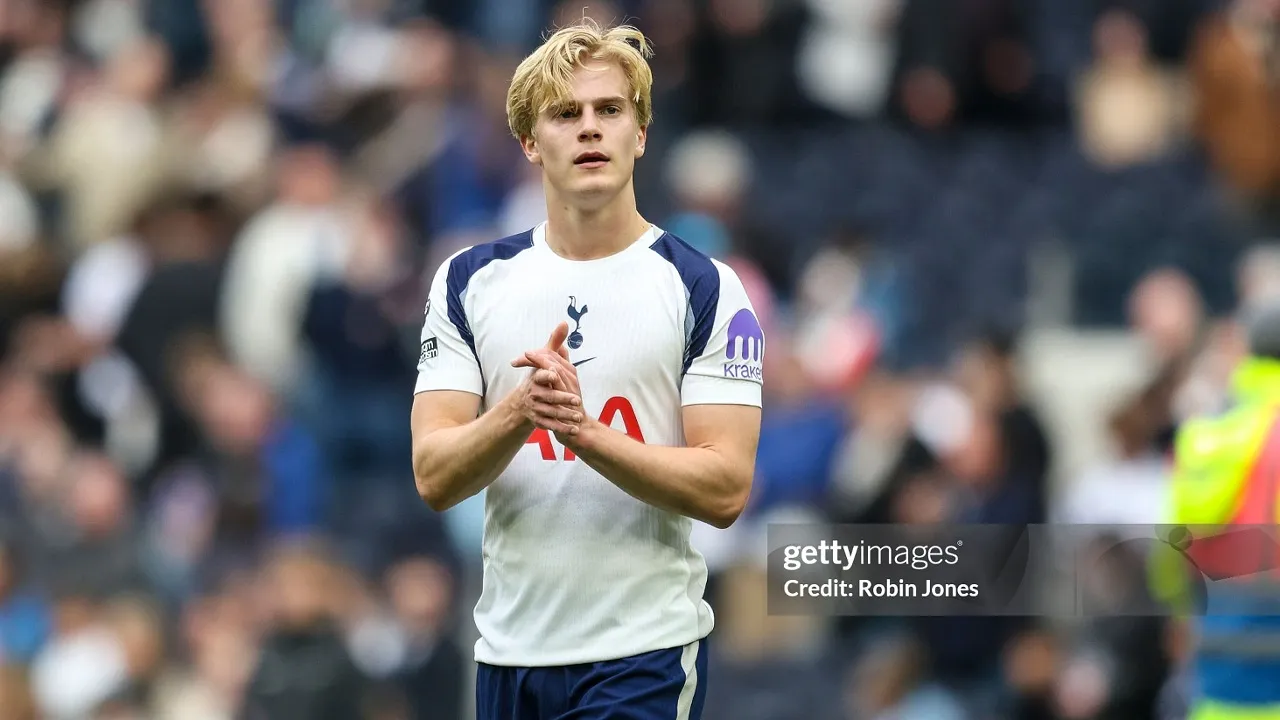 Lucas Bergvall Diburu Chelsea dan Aston Villa, Tottenham Menolak